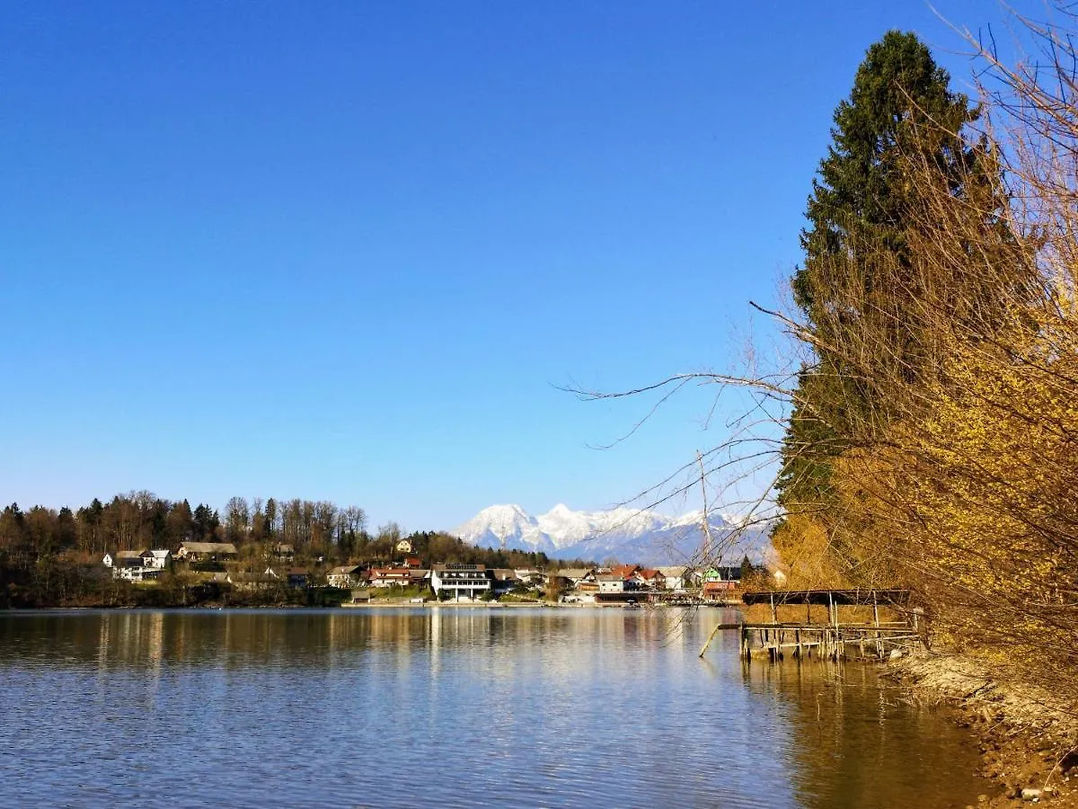 Vikendica Zbilje Lake House Slovenia